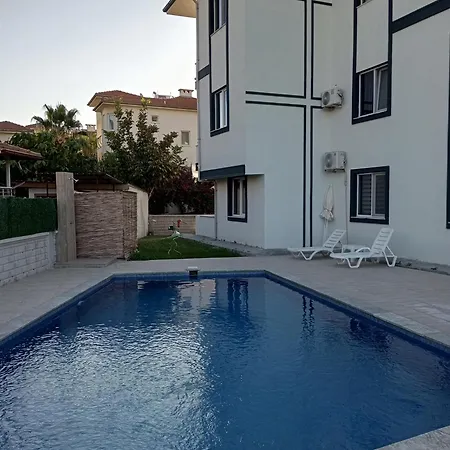 House & Hotel- Vacance , Ozguen Deniz Sitesi No 5 Апартаменты *