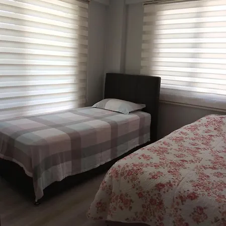 アパート House & Hotel- Vacance , Ozguen Deniz Sitesi No 5 ダラマン